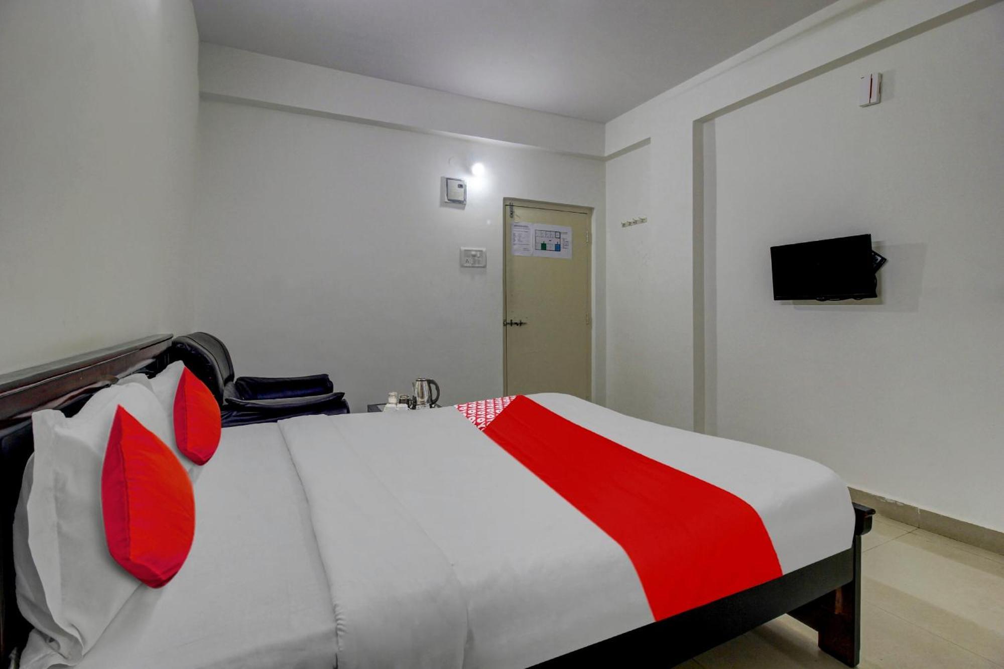 Hotel O Stay U Like Hotel'S Hyderabad Eksteriør billede