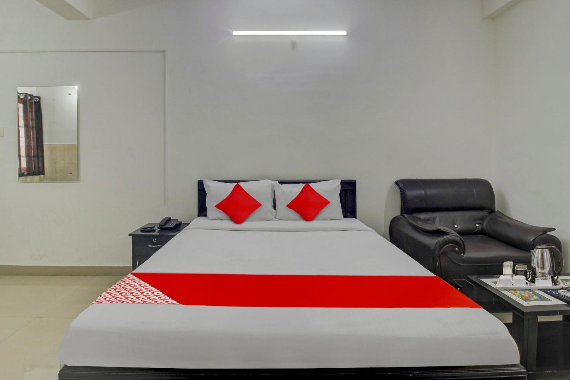 Hotel O Stay U Like Hotel'S Hyderabad Eksteriør billede